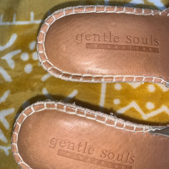 Gentle Souls. Colleen Espadrille wedge shoe. Virtually new condition! Sz 9.5 - Picture 5 of 13